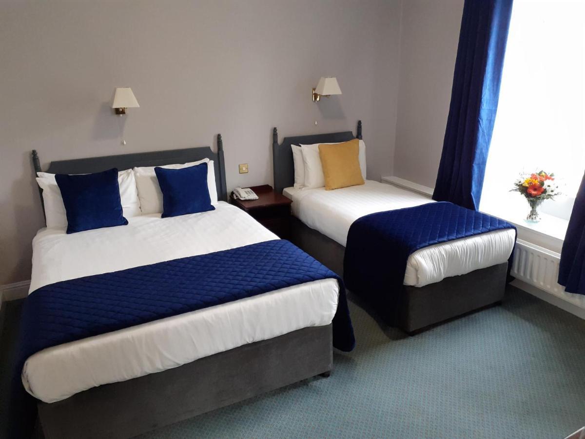 Commodore Hotel Cobh Eksteriør bilde