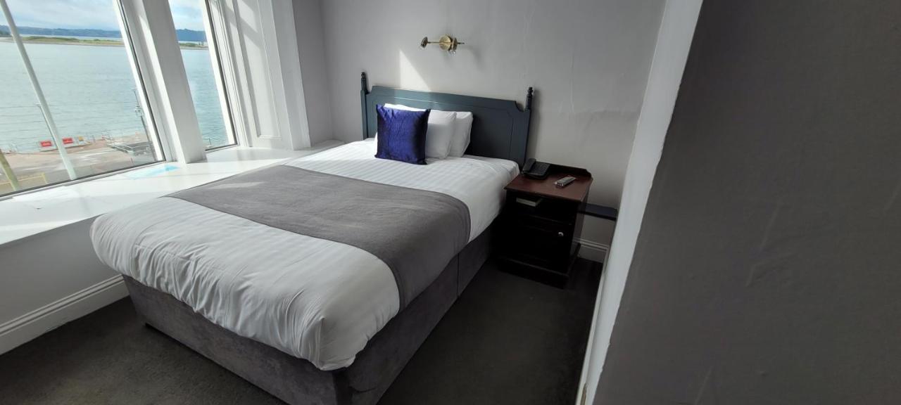 Commodore Hotel Cobh Eksteriør bilde